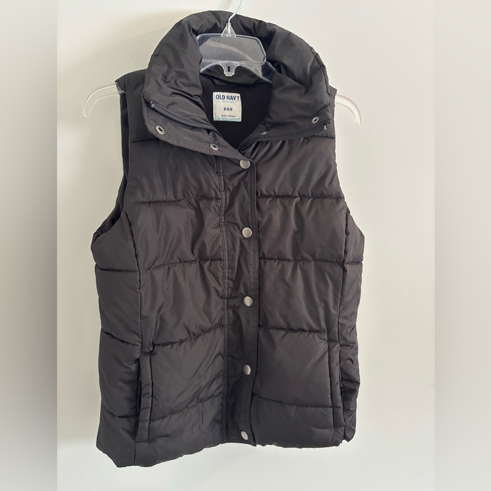Old Navy Women's Black Puffer Vest Size Medium